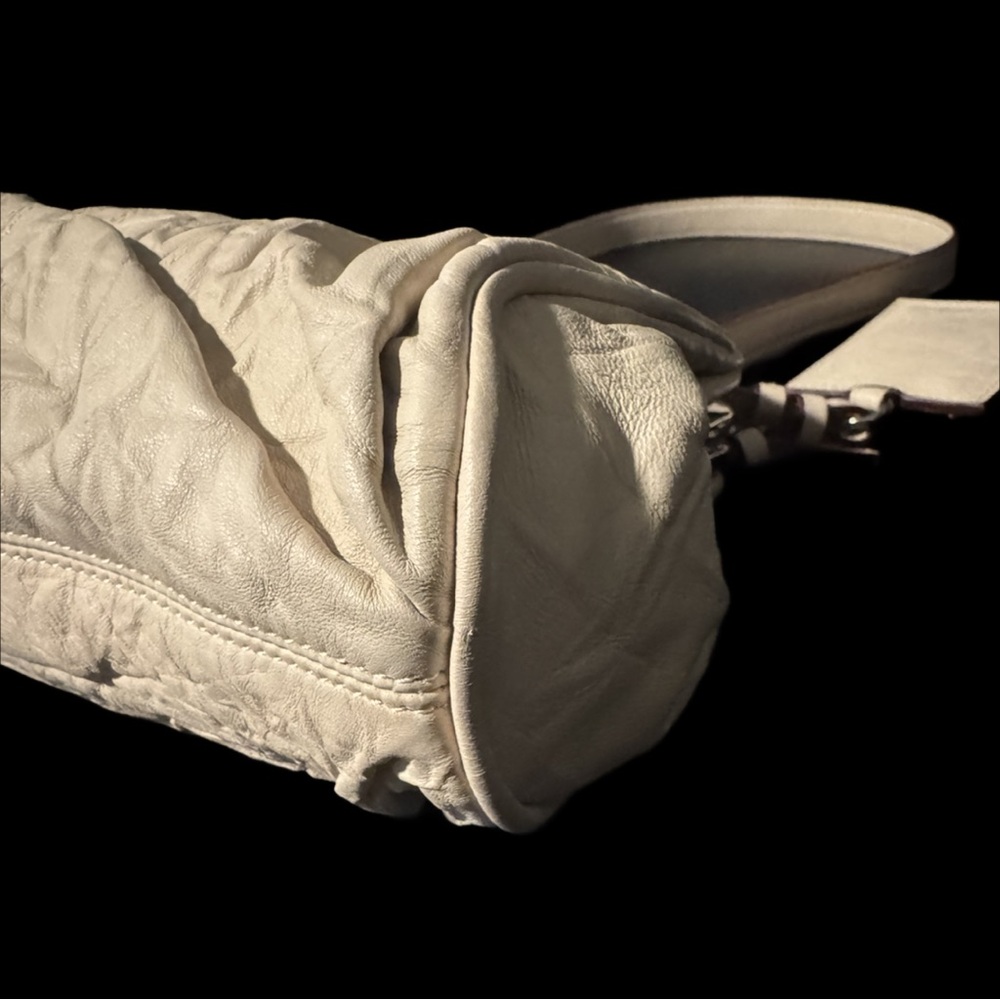 Dolce & Gabbana Miss Curly Cream “Wrinkled” Leather Shoulder Bag - Picture 9 of 11